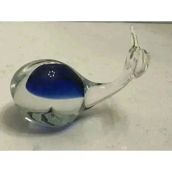 Art Glass Whale Paperweight Clear Cobalt Blue Inside Tail‎ Up for Good Luck - Picture 5 of 8